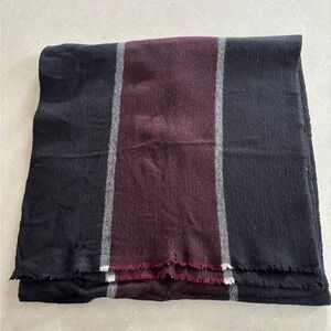 Club Monaco Black 100% Wool Scarf Classic Knit